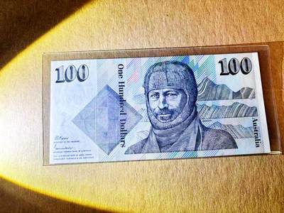 【Blue Auction】世界纸币精拍第788期——18级TOP拍卖/信誉/品质/专业/高效💫 - 【b版无47】澳大利亚 100元 毛线帽子 UNC-