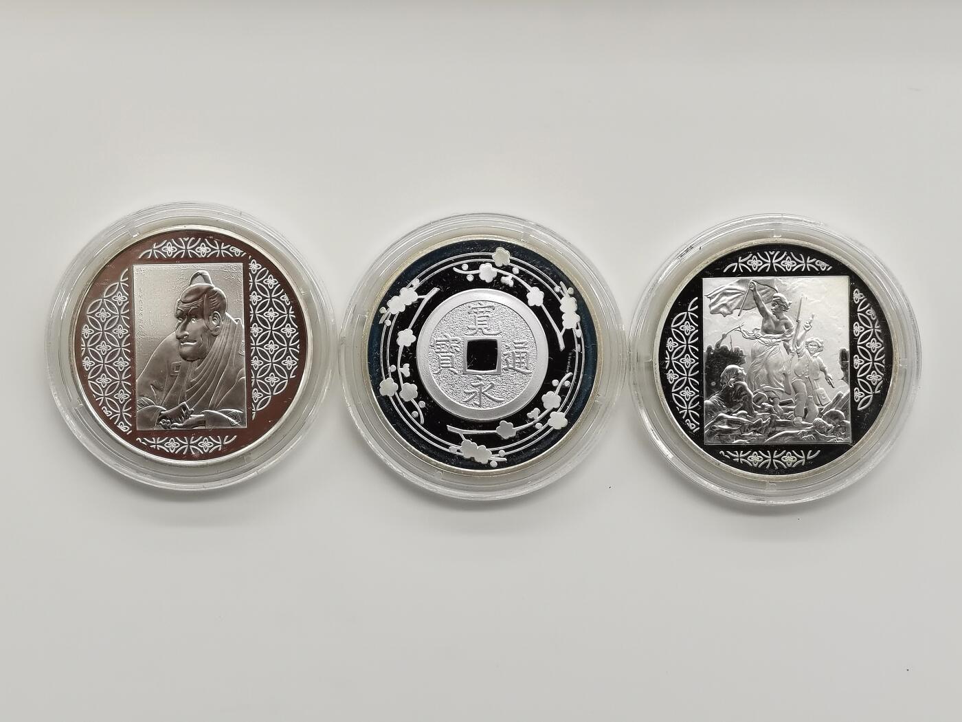 博洋堂世界钱币拍卖第162期（全场包邮） 法国2008年1.5欧元X3精制银币套 法日外交关系150周年 900银22.2克X3 共计66.6克 盒证全 发行量：5000