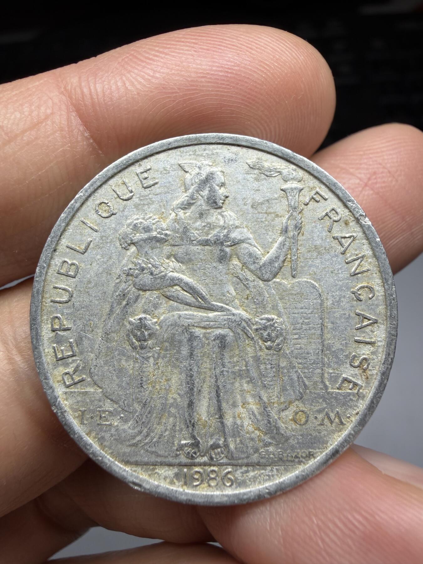 2026年集古藏今外币拍卖第二期-第9场—（总第309拍），可以寄存60天，满160元包邮。 1986年法属波利尼西亚5法郎