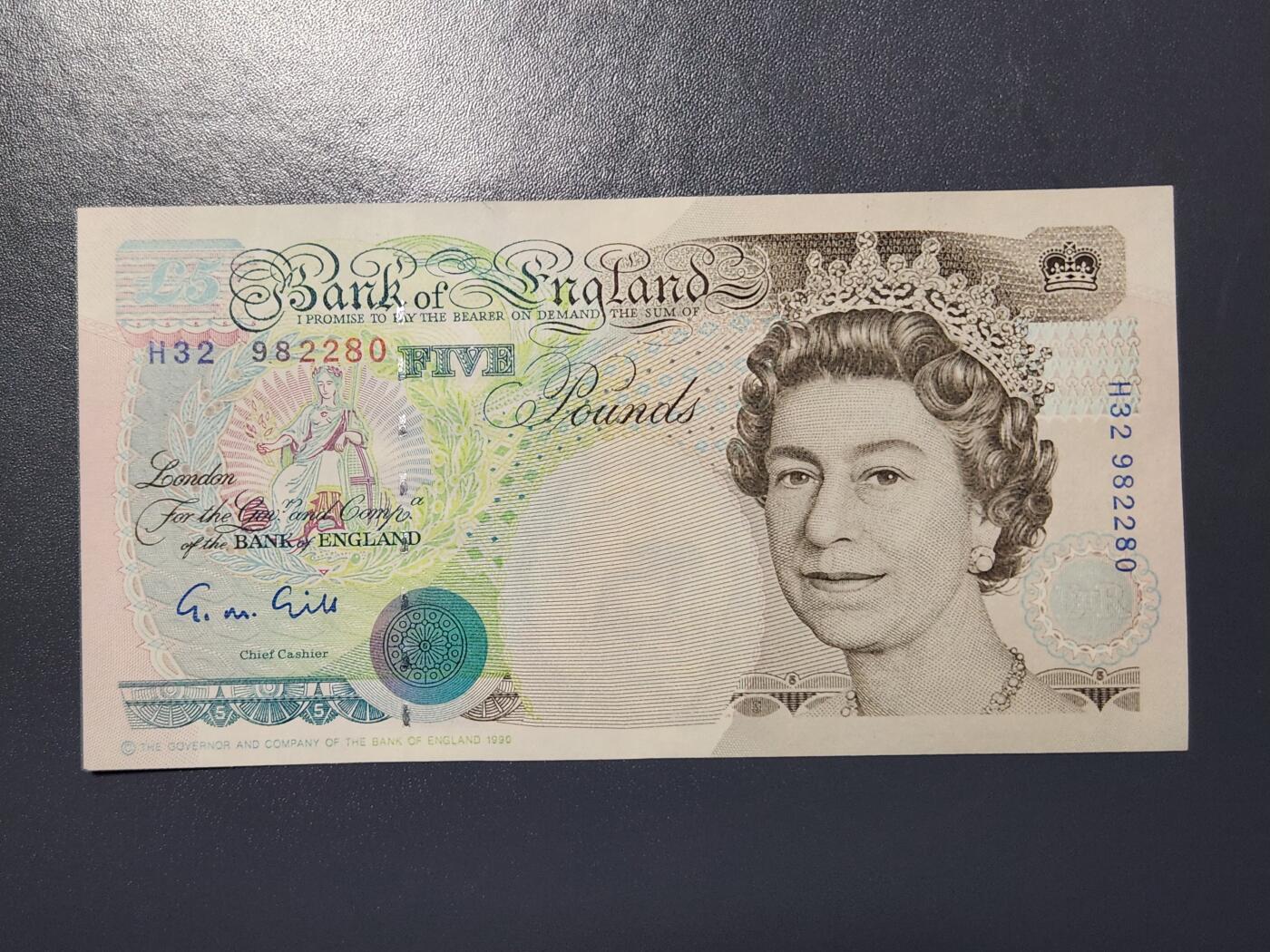 2月26号晚上8点 外国纸币自动截拍第31场 英国 纸币 1990版 5镑 E序列 首发年 A13版 G.M. Gill 斯蒂芬森