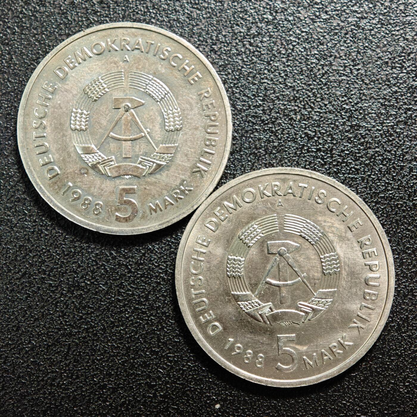 【德藏】世界币章拍卖第167期（拍品征集中~欢迎藏友联系） 2枚一组 1988年 东德萨克森尼亚号机车问世150周年纪念镍币 及 1988年 东德罗斯托克新航运码头5马克纪念镍币