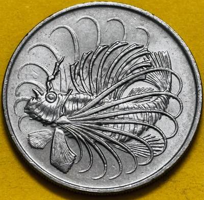 文馨钱币收藏第 295 场，（元宵场）各种银币散币纪念章，长期接代拍业务 - 原光品相  1981 年新加坡狮子鱼 50 份