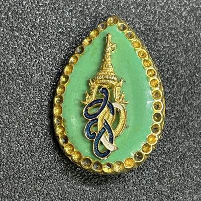 西秦中古拍卖第七十八期  - 泰国泰皇拉玛九世皇太后诗丽吉皇家胸针 少见