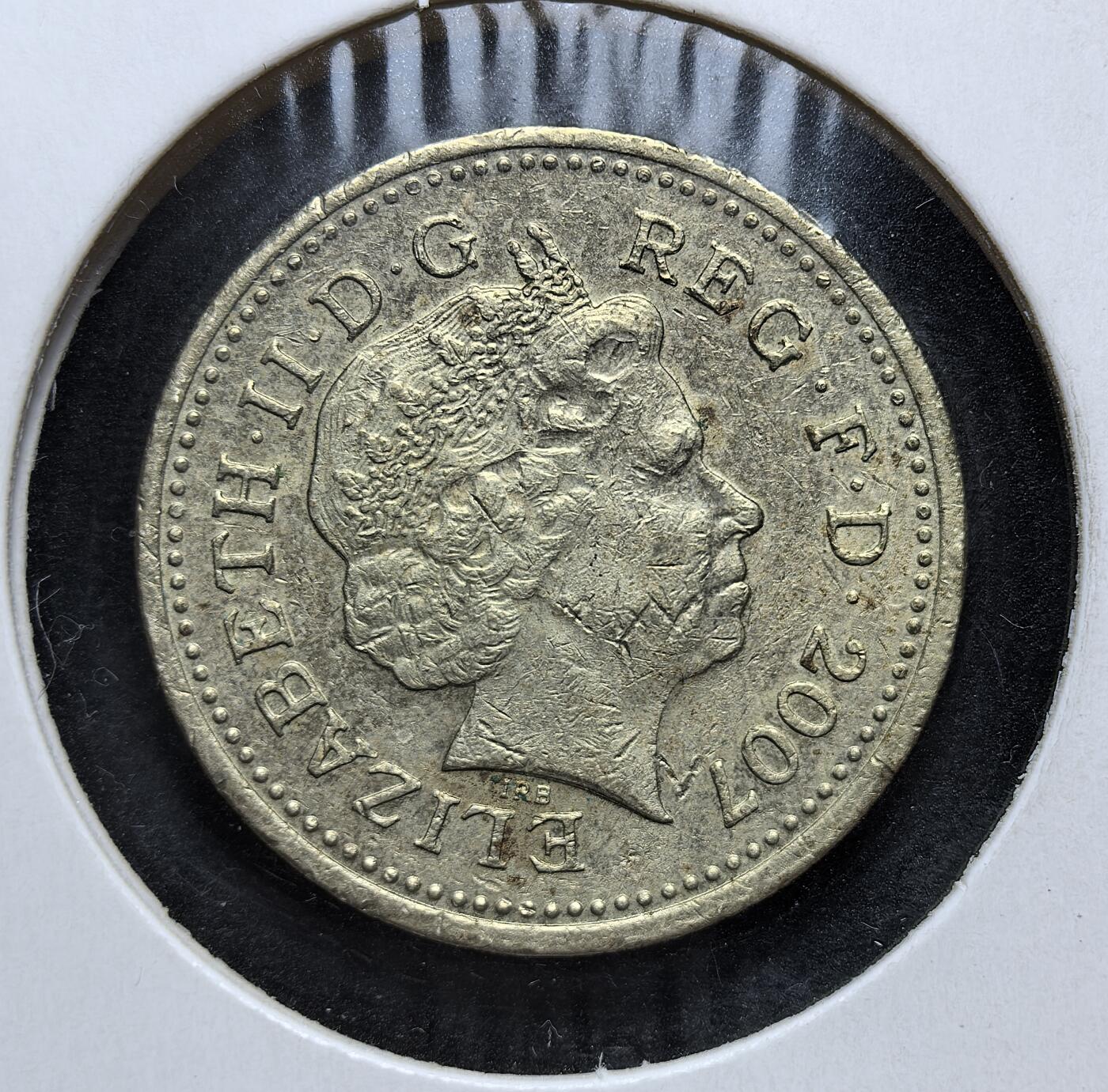 外国优质老铜币银币，正月十二晚九点倒数截拍，满百包邮可寄存，持续收拍 英国福斯桥1英镑，正面为伊丽莎白二世老年版头像，背面是象征苏格兰的福斯桥图案。作为 “不列颠桥系列” 首枚，它纪念工业遗产，也见证了英国地方文化符号在货币上的延续与传承。