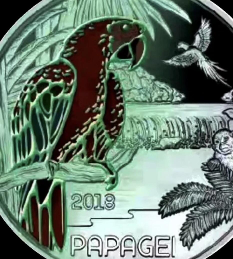2018年奥地利鹦鹉夜光纪念币面值3欧元源泰评级封装