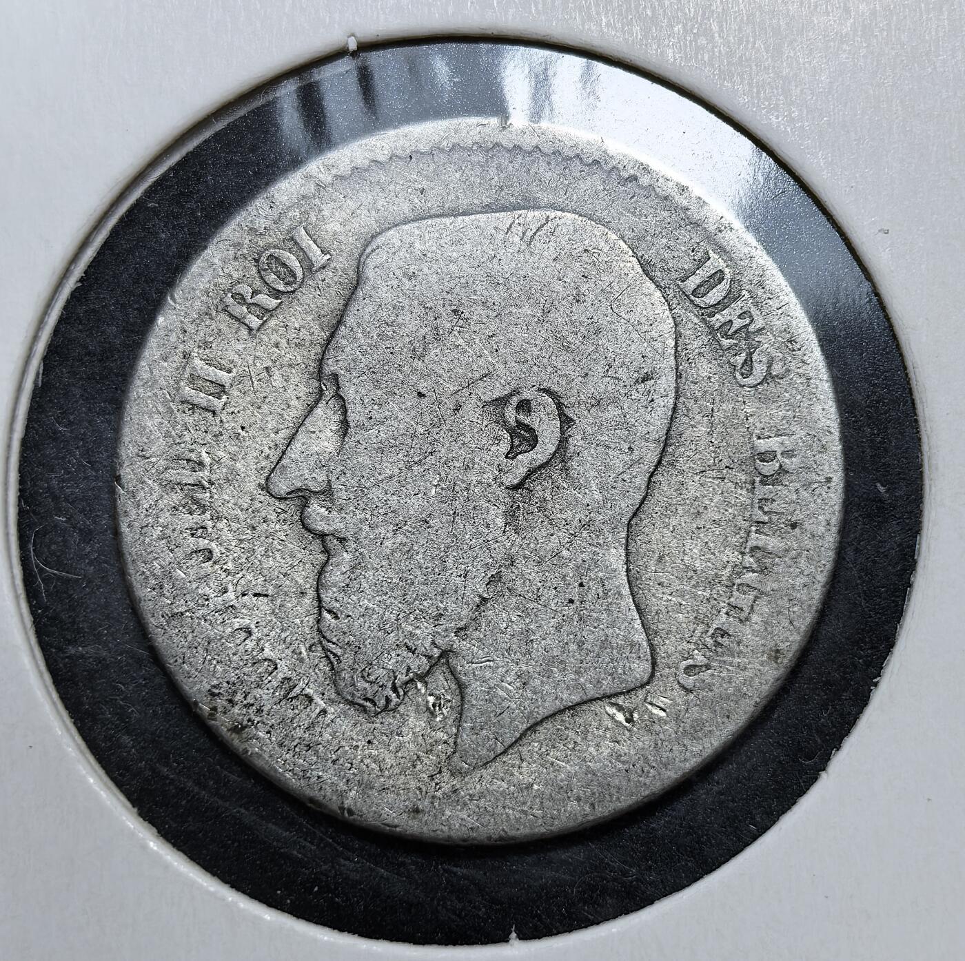 外国优质老铜币银币，正月十二晚九点倒数截拍，满百包邮可寄存，持续收拍 比利时1866年1法郎银币，属利奥波德二世继位初期发行的首批流通银币，含银量 83.5%。正面为其戎装头像，背面是带王冠的国徽与 “团结就是力量” 箴言，见证了比利时工业化起步与欧洲货币体系融合的历史。