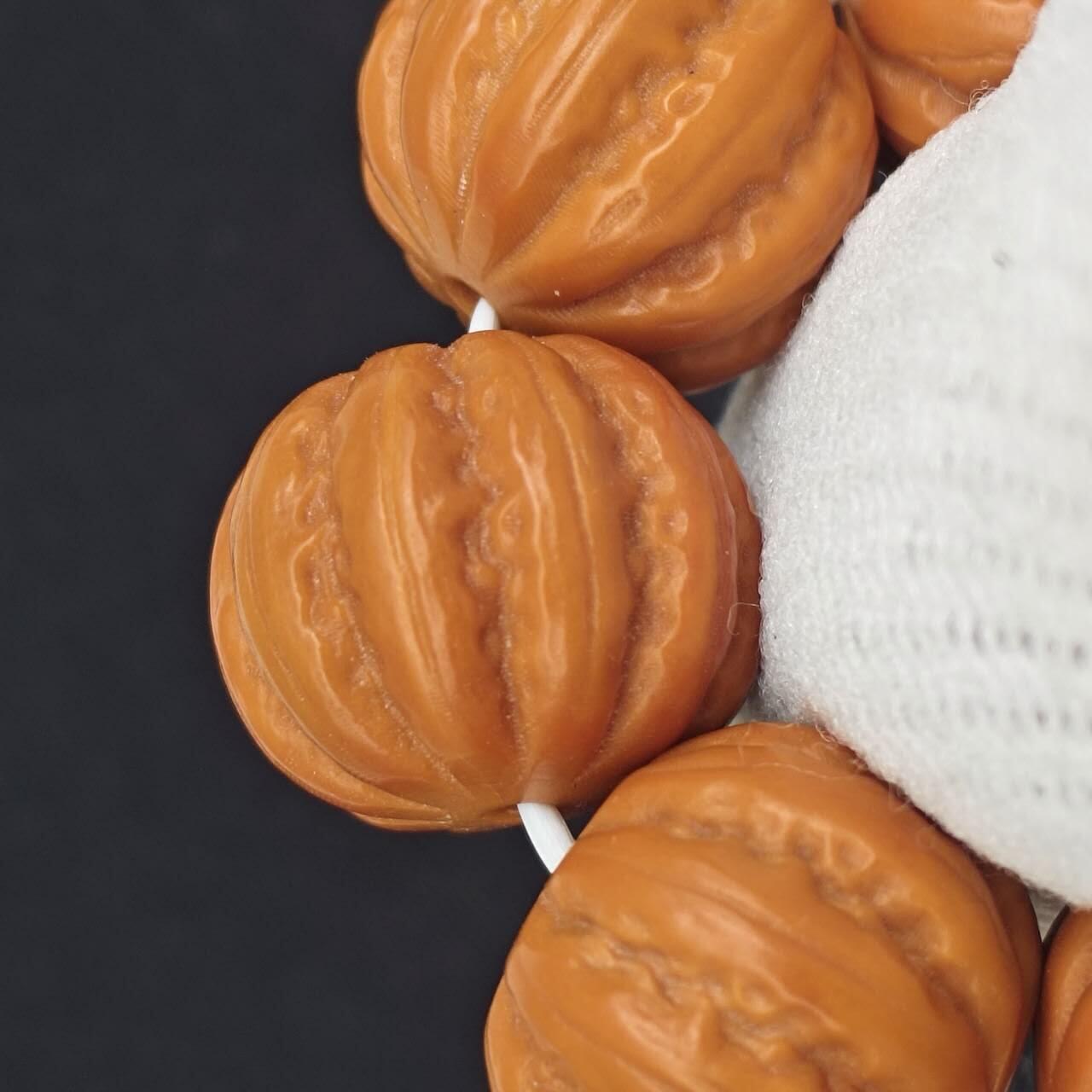 猴头精雕京八棱手串