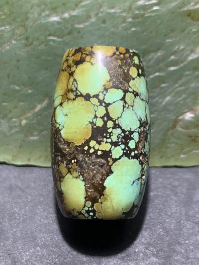 湖北十堰高瓷网花松石桶珠一颗 湖北十堰高瓷网花松石桶珠一颗