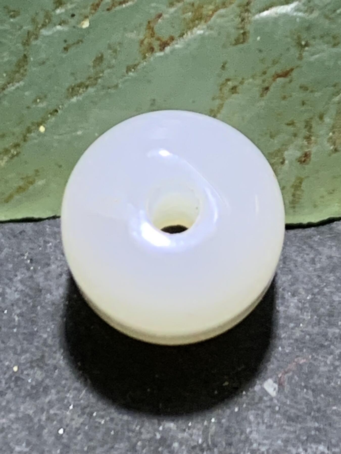 荔枝冻通货随形桶珠一颗，