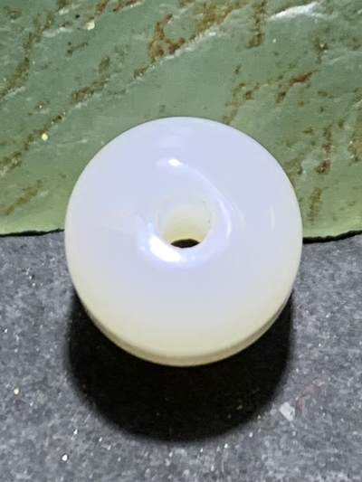 荔枝冻通货随形桶珠一颗， 荔枝冻通货随形桶珠一颗，