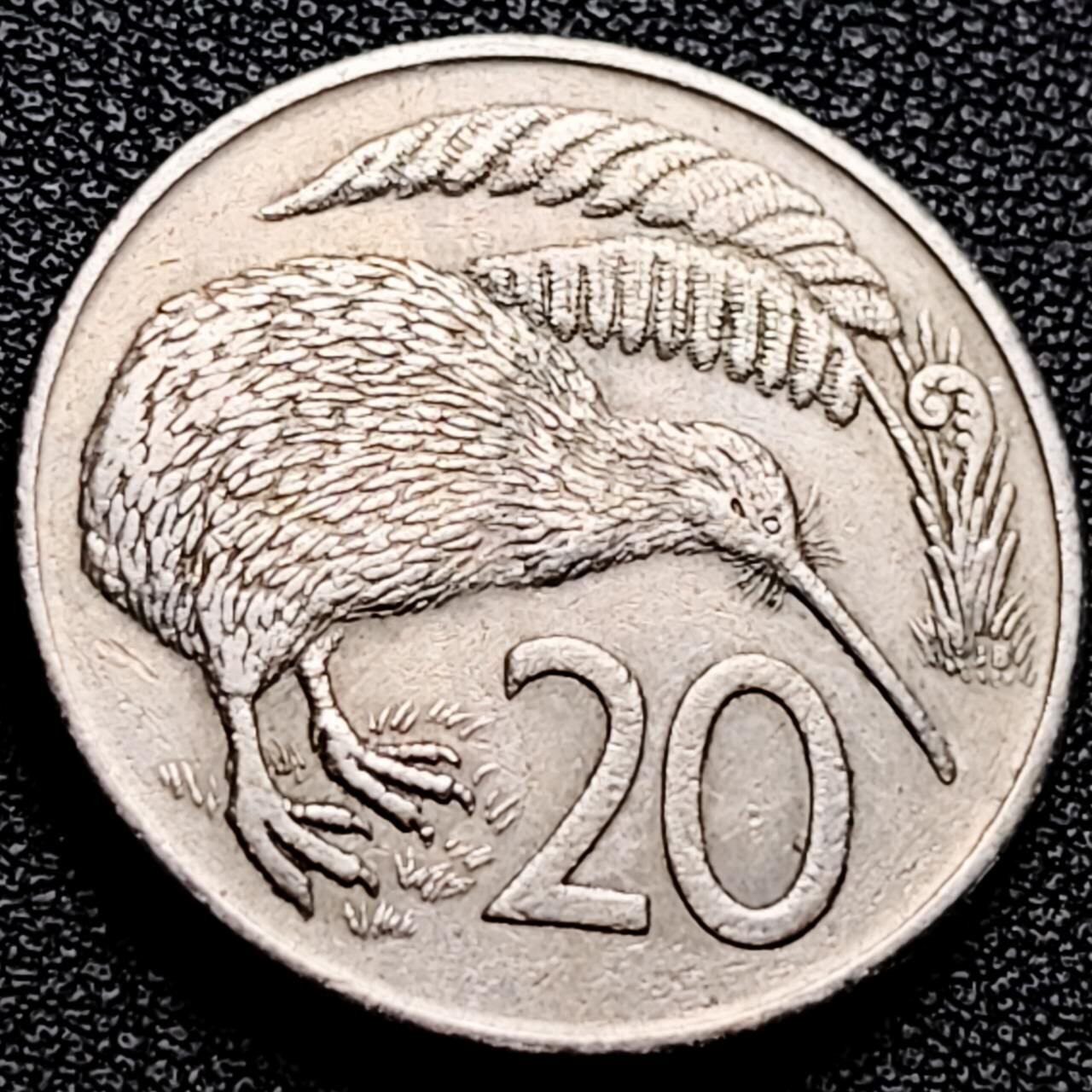 泉币菌-第202场-本场拍品多 请提前出价（正月十五统一发货） 。