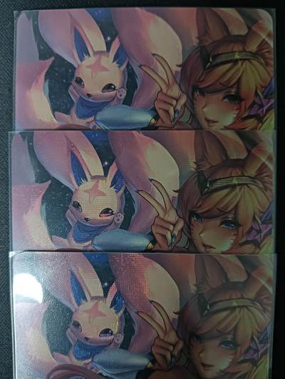 花开卡拍第61期（3月7号周六截拍，品控勿拍!!!拍品不寄存，运费5元（新疆需补运费差价或顺丰到付），自制卡难免瑕疵，可能存在轻微撞角爆边等出厂瑕疵，品控介意勿拍！） - 狐狸艺术卡 3张 纱布闪 艺术三渐变