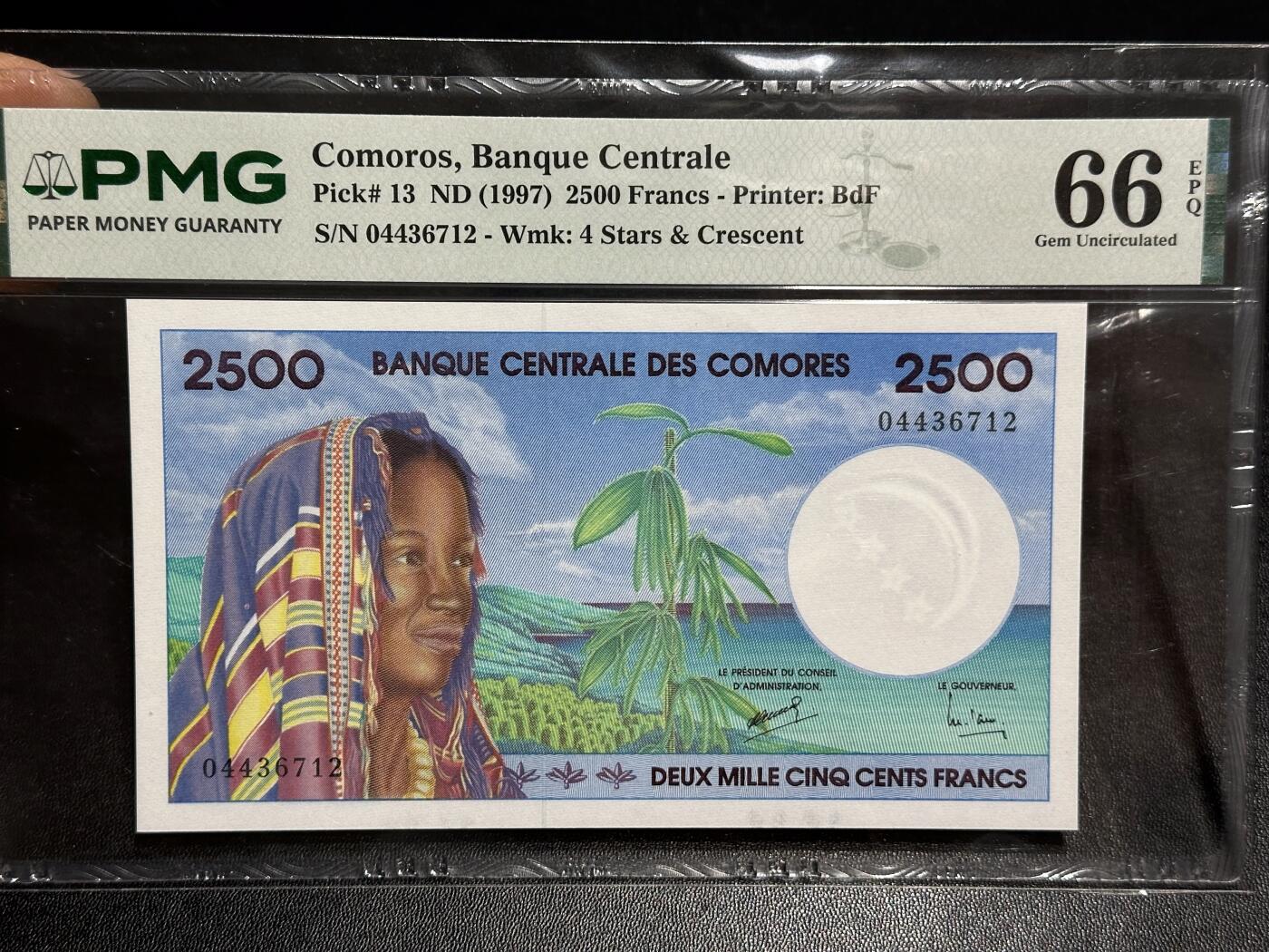 《外钞收藏家》第六百一十三期（ 精品场）（长期征集拍品、欢迎藏友们联系合作） 科摩罗1997年2500法郎PMG66（经典大海龟）