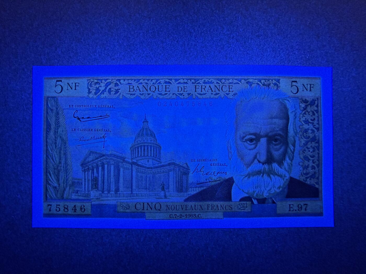 《艾美收藏》第234期-3.1周日外币精华场 法国5法郎 UNC 1963年 雨果 同号段的评了67、68分 见后续第75拍 送评时间太长 卖家不想等了