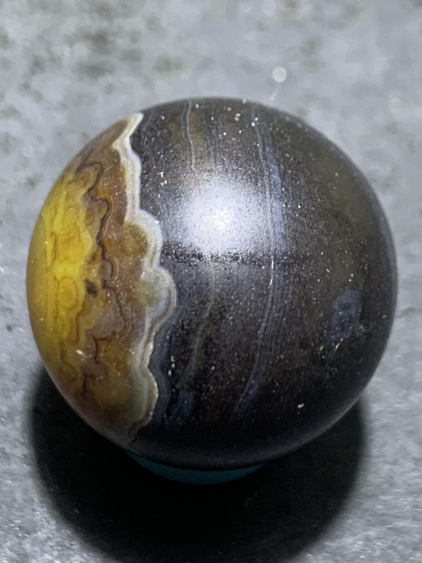 精美高玉化缠丝玛瑙2.0圆珠一颗，