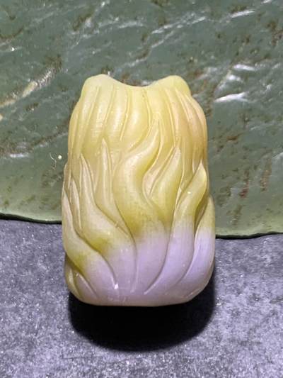 精美高玉化亚光盐源玛瑙手工雕刻九尾狐珠一颗 精美高玉化亚光盐源玛瑙手工雕刻九尾狐珠一颗