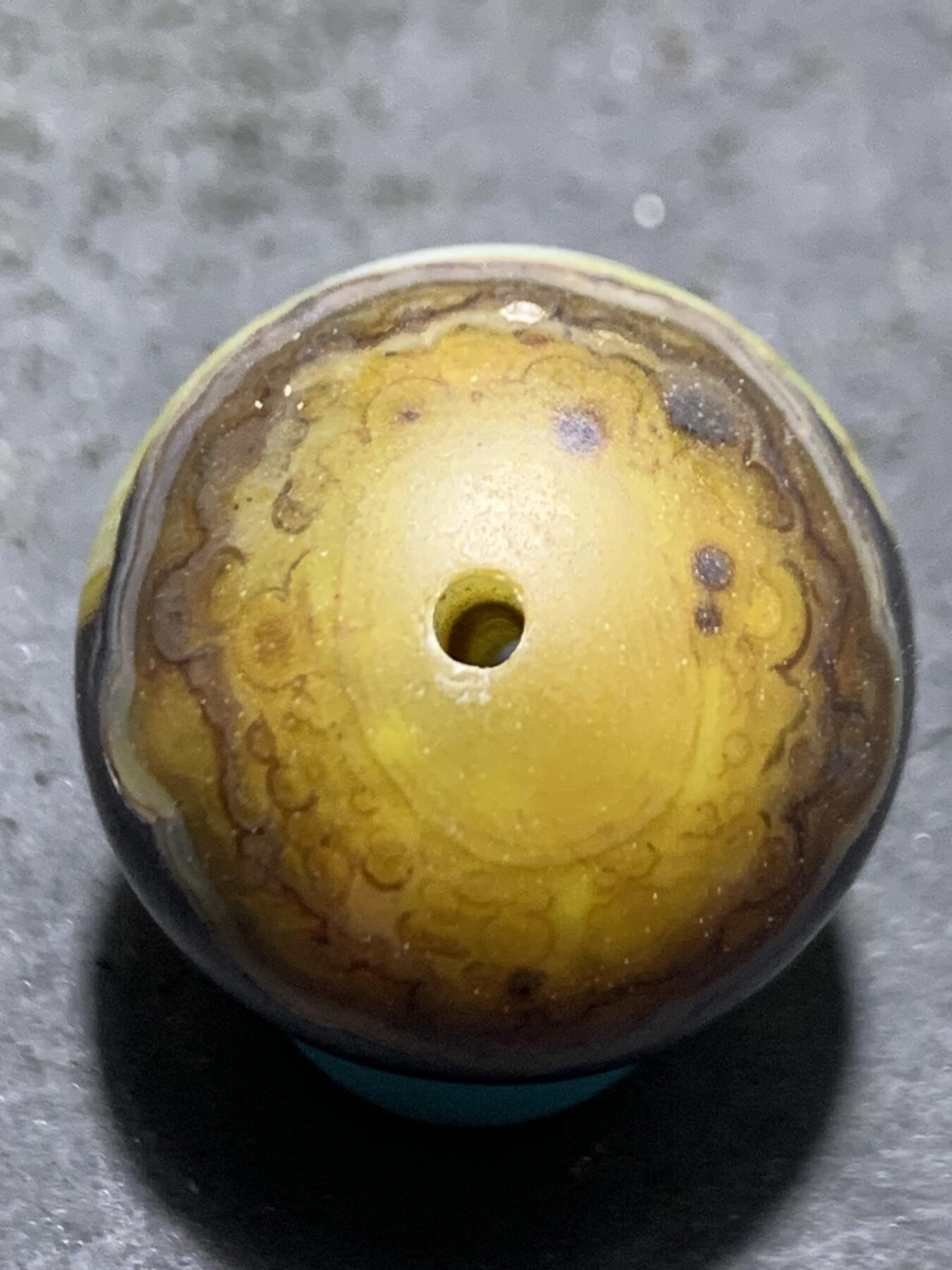 精美高玉化缠丝玛瑙2.0圆珠一颗，