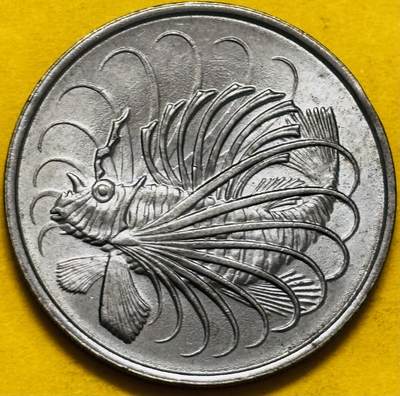 文馨钱币收藏第 295 场，（元宵场）各种银币散币纪念章，长期接代拍业务 - 原光品相  1980 年新加坡狮子鱼 50 份