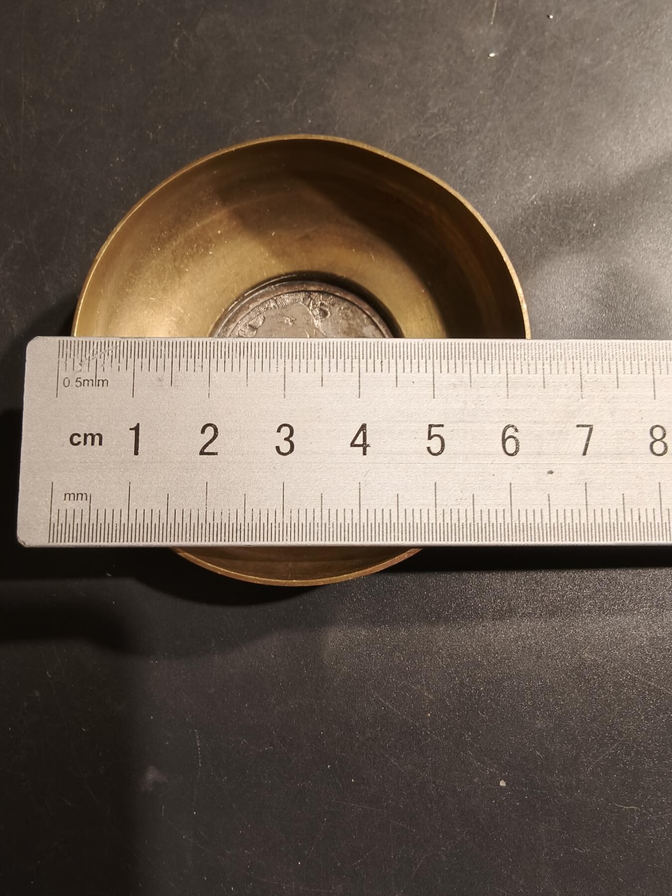 老王徽章第185期 法国装饰铜碗     直径60mm