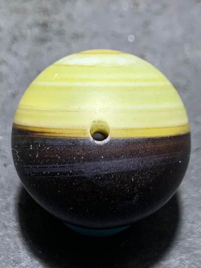 精美高玉化缠丝玛瑙2.0圆珠一颗， 精美高玉化缠丝玛瑙2.0圆珠一颗，