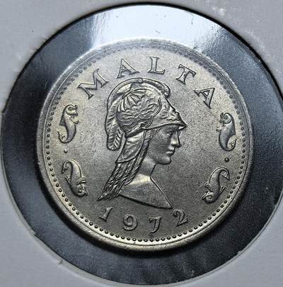外国优质老铜币银币，正月十二晚九点倒数截拍，满百包邮可寄存，持续收拍 - 马耳他1972年2分，正面为面值与葡萄藤纹饰，背面是象征马耳他历史的女神像与海豚纹饰。此币是马耳他脱离英制货币、首次发行十进制里拉体系的核心辅币，见证其独立后货币主权的确立。