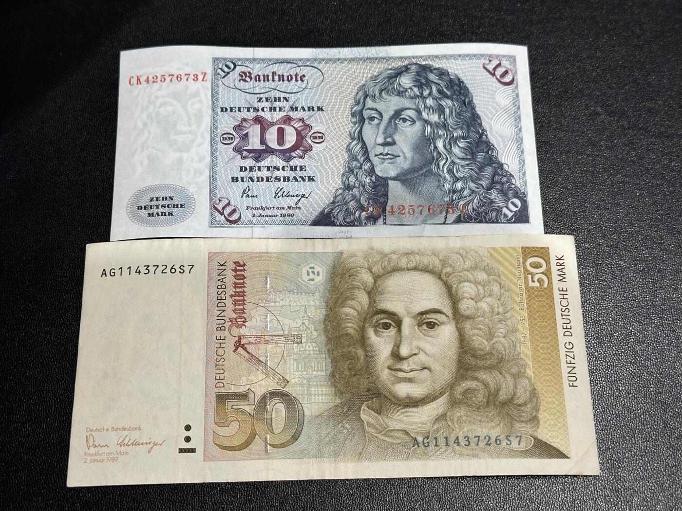 《外钞收藏家》第六百一十三期（ 精品场）（长期征集拍品、欢迎藏友们联系合作）