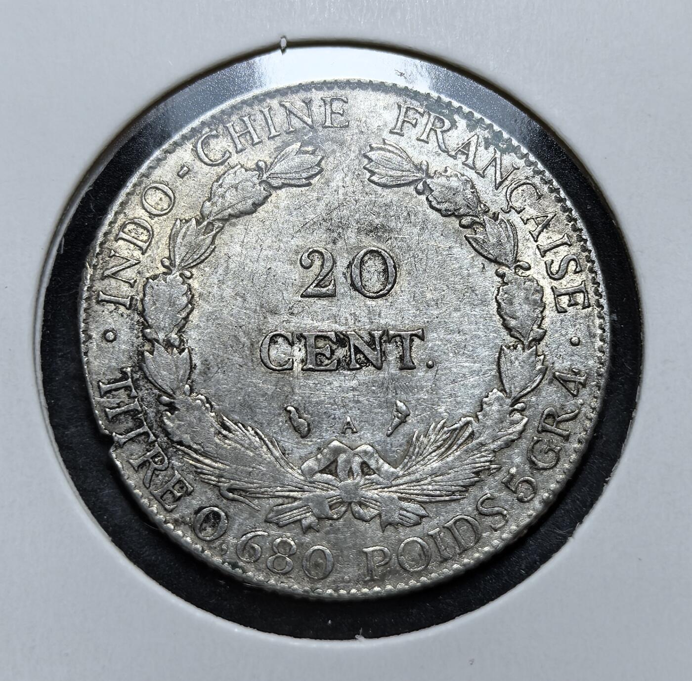 外国优质老铜币银币，正月十二晚九点倒数截拍，满百包邮可寄存，持续收拍 法属印度支那1925 年 20 分银币，正面为法兰西坐像，背面标注 “INDO-CHINE FRANÇAISE”。它是法国殖民统治下的流通货币，见证了越南、老挝、柬埔寨等地的殖民贸易史。
