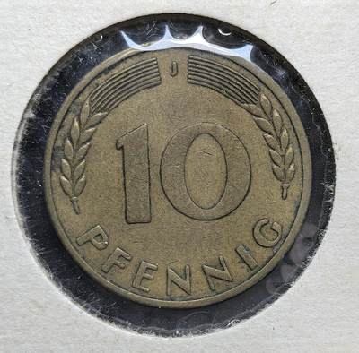 外国优质老铜币银币，正月十二晚九点倒数截拍，满百包邮可寄存，持续收拍 - 联邦德国1949年10 芬尼J版，正面为面值与麦穗，背面是象征战后重建的橡树苗。它是西德战后首版流通辅币，见证了德国分裂、联邦德国融入西方阵营的历史转折。