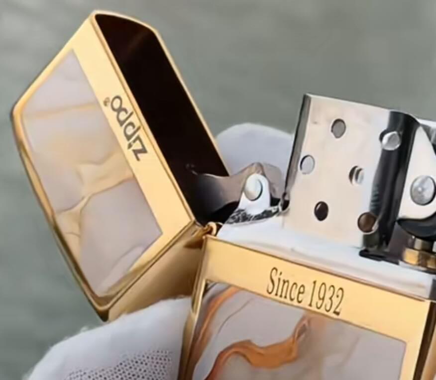 Zippo美国原装鎏金玉珀款打火机