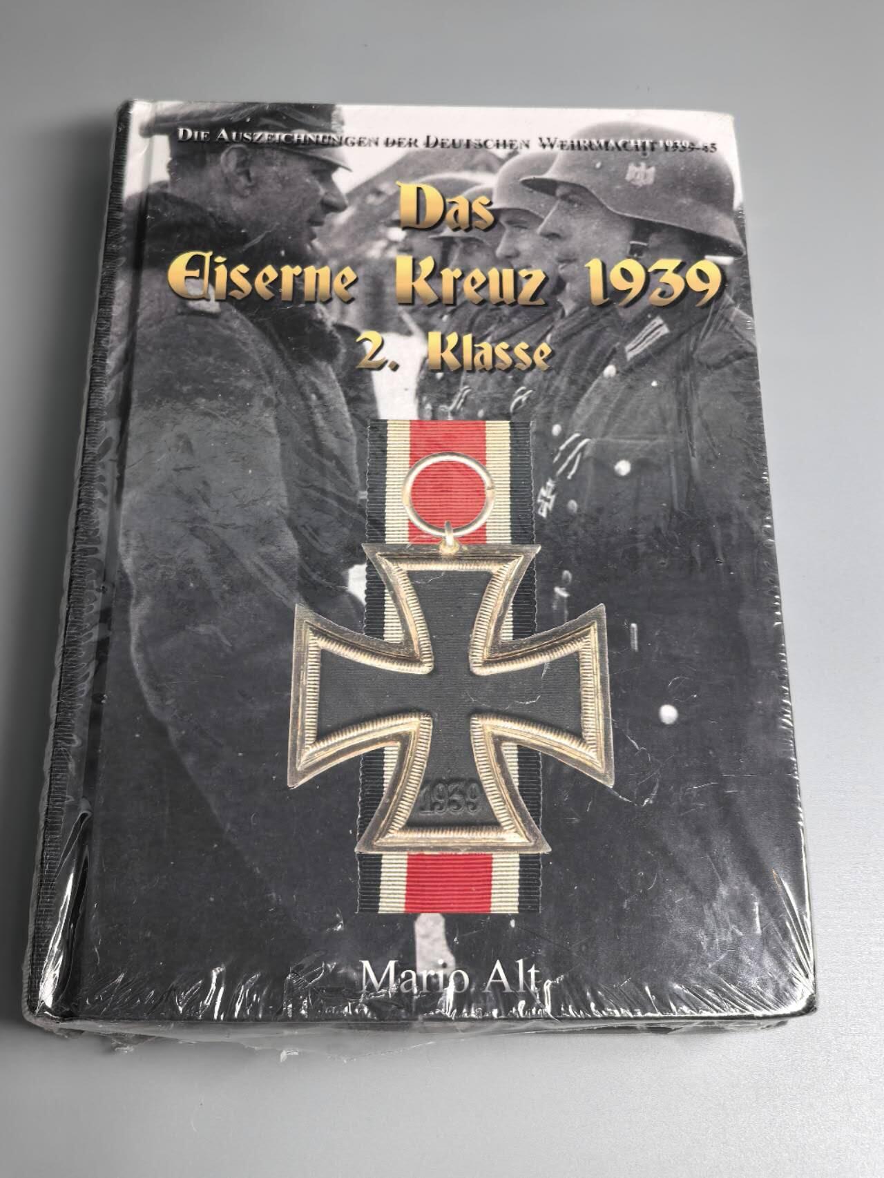 小驴勋章奖章收藏2月28日周六晚七点拍卖（调休临时调整，珍爱和平，收藏战争，铭记历史，勿忘国耻，忠党爱国。有偿代拍，送拍规则在简介最后，参拍须阅读规则后再参拍，关系到运费包装发货时效真假辨别等关键信息，拍卖时不再发原图，看大图店主微信码在拍卖店铺介绍里）