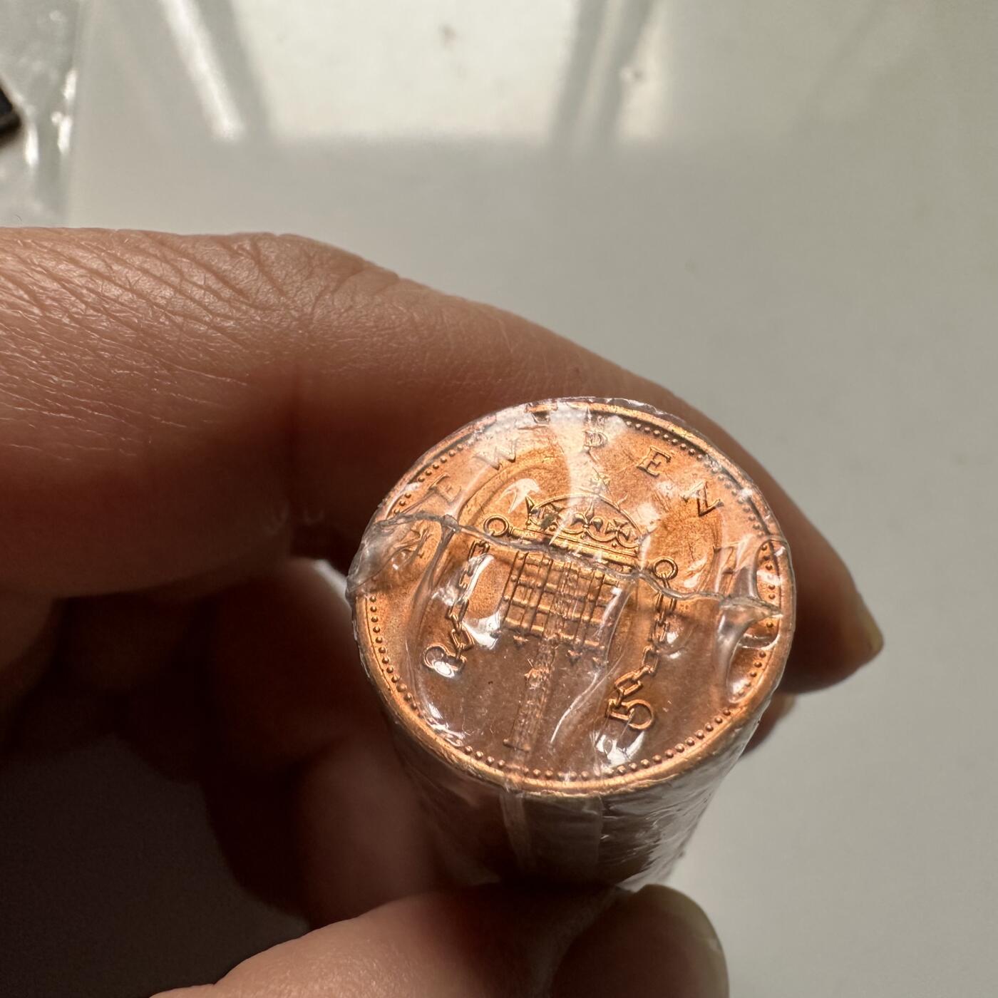 🌹外币初藏🌹🐯2026年第22场  每周二四六晚8️⃣点 接代拍 英国一便士 卷封50枚 原光币