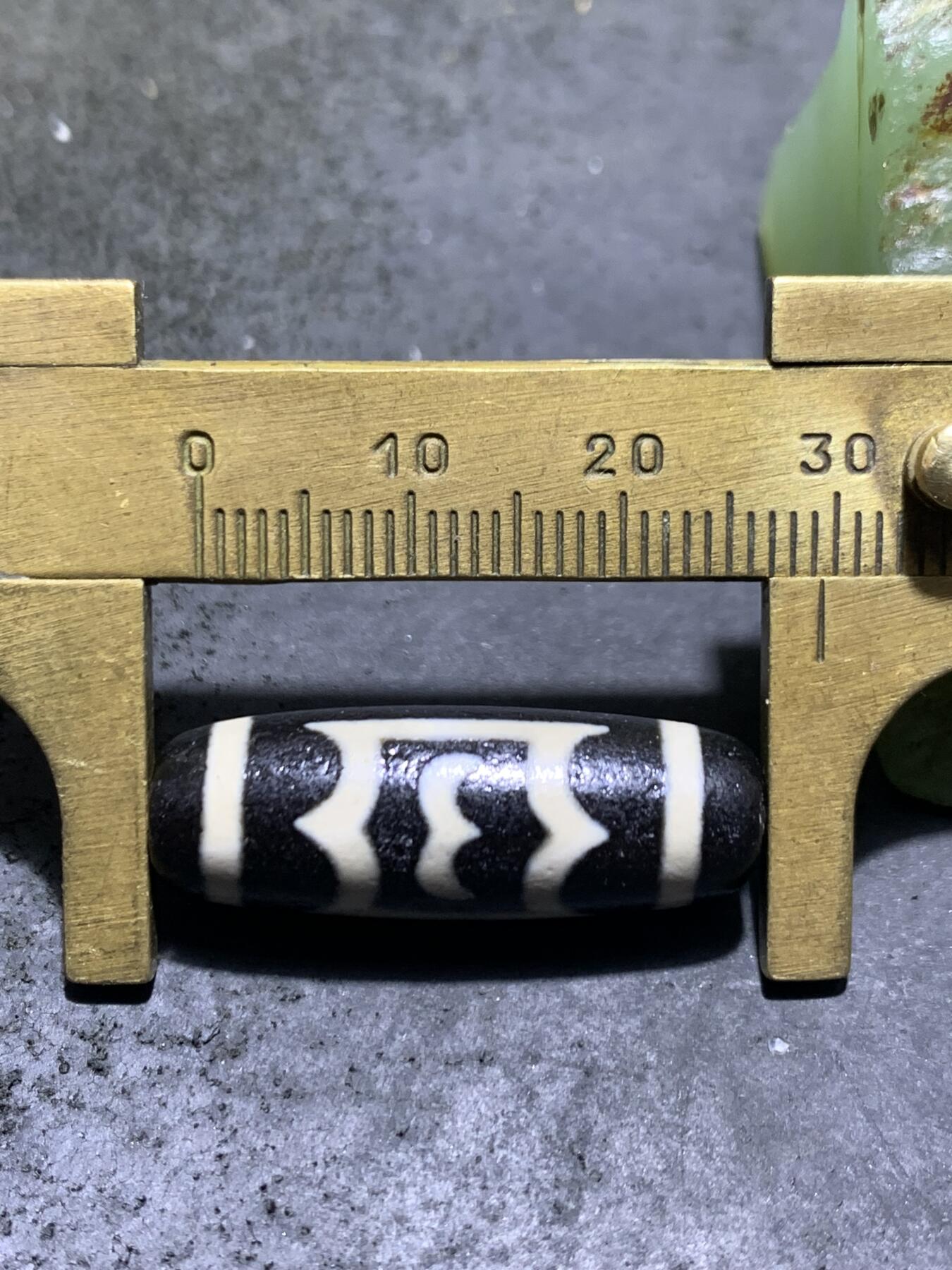 仅此一颗，藏传大鹏玛瑙随形天珠一颗