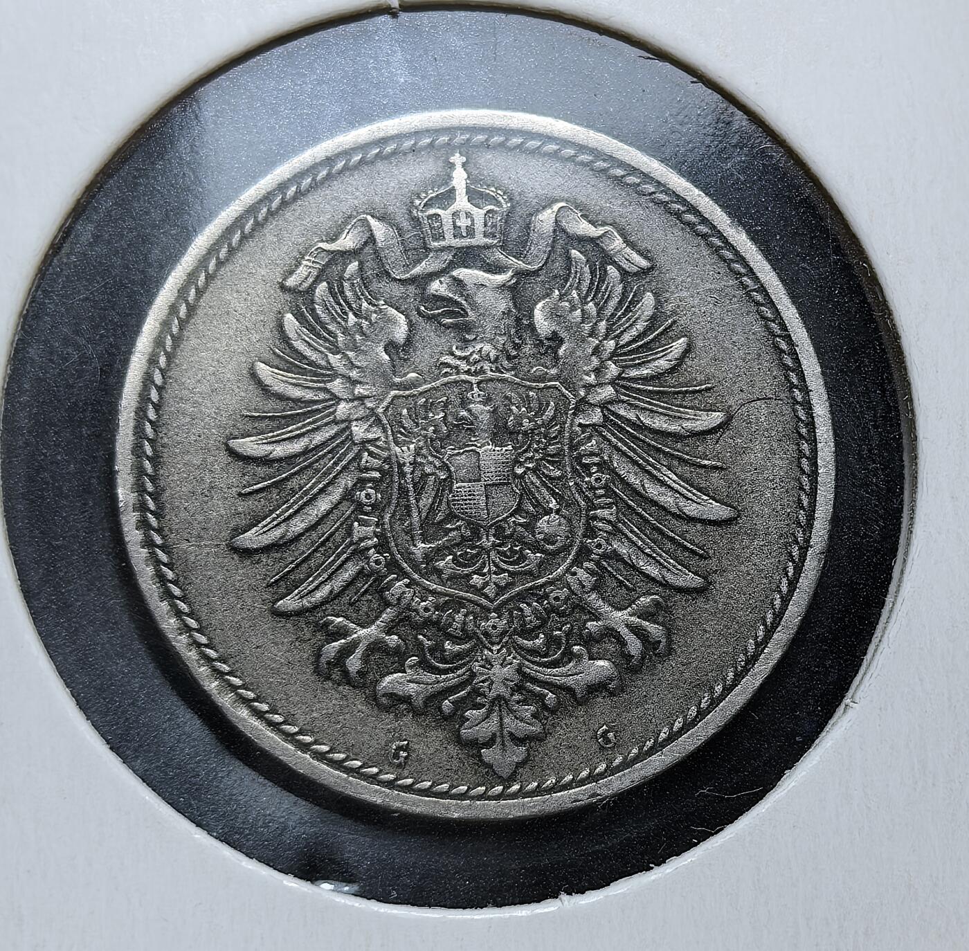 外国优质老铜币银币，正月十二晚九点倒数截拍，满百包邮可寄存，持续收拍 德意志帝国1874 年10 芬尼G版，属于威廉一世时期统一币制的产物。它以帝国鹰徽为核心图案，见证了德国从邦联走向统一后的货币标准化进程，是早期帝国货币体系的重要实物。