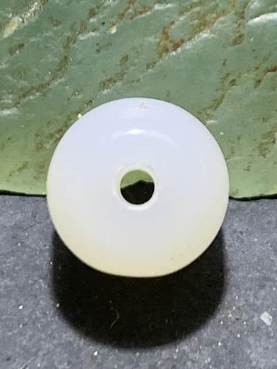 荔枝冻通货随形桶珠一颗， 荔枝冻通货随形桶珠一颗，