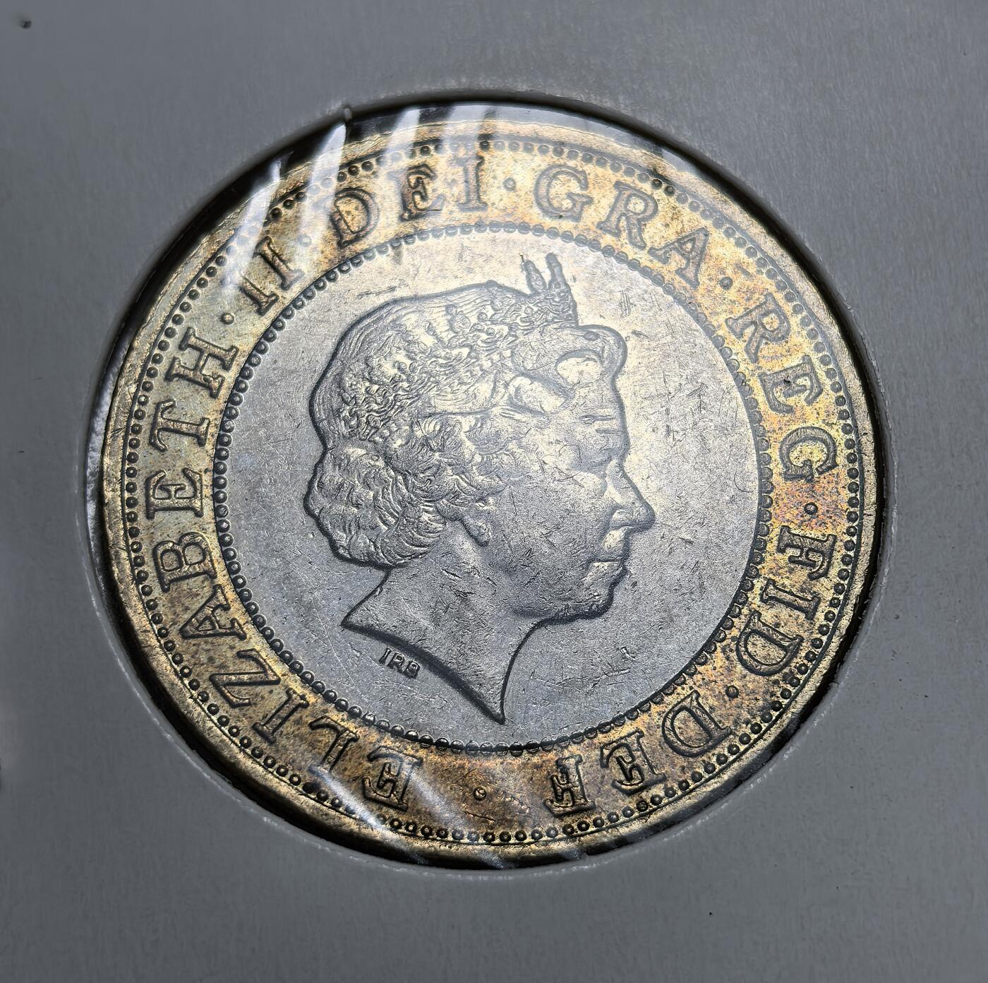 外国优质老铜币银币，正月十二晚九点倒数截拍，满百包邮可寄存，持续收拍 英国工业革命2英镑纪念币，正面为伊丽莎白二世头像，背面是齿轮与科技纹。发行于英国科技产业转型期，纪念工业革命遗产，也见证了英国从制造业向知识经济的过渡。