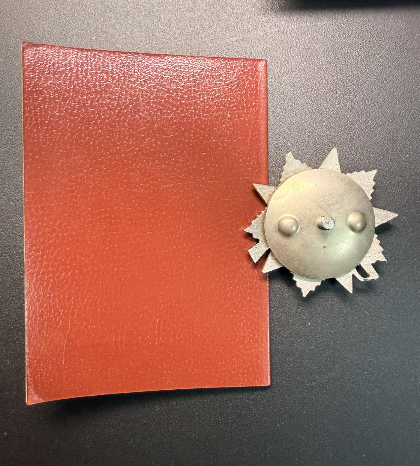 云宸嘉赏-勋臻精藏⭐️年后精品专拍场次🎖 克利莫维奇·亚历山大·达维多维奇的85版二级卫国勋章带证书  勋章材料银价已500➕