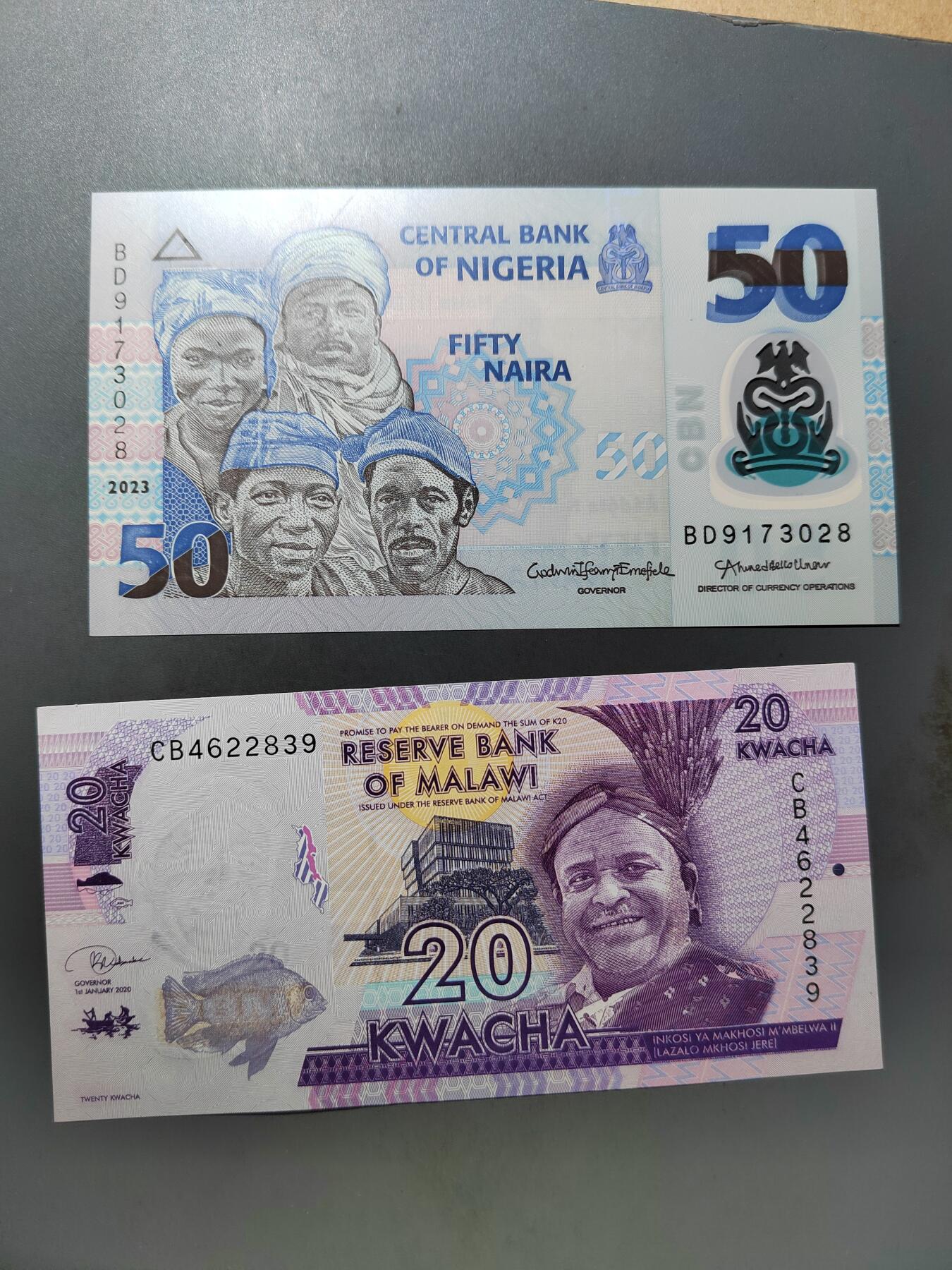 PCAI钱币  27-763  纸币钱币小专场 外币二张