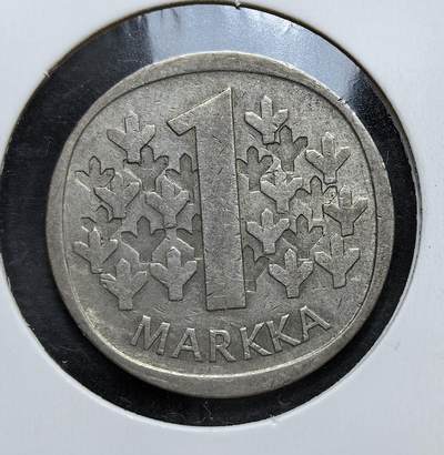 外国优质老铜币银币，正月十二晚九点倒数截拍，满百包邮可寄存，持续收拍 - 芬兰1966 年 1 马克银币，正面为芬兰国徽 “持剑雄狮”，背面是象征森林的云杉叶纹。它发行于芬兰战后经济复苏期，是芬兰货币体系现代化与国家身份认同的重要载体。