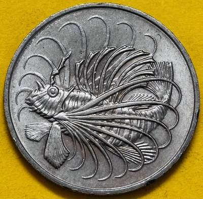 文馨钱币收藏第 295 场，（元宵场）各种银币散币纪念章，长期接代拍业务 - 好品 1973 年新加坡狮子鱼 50 分