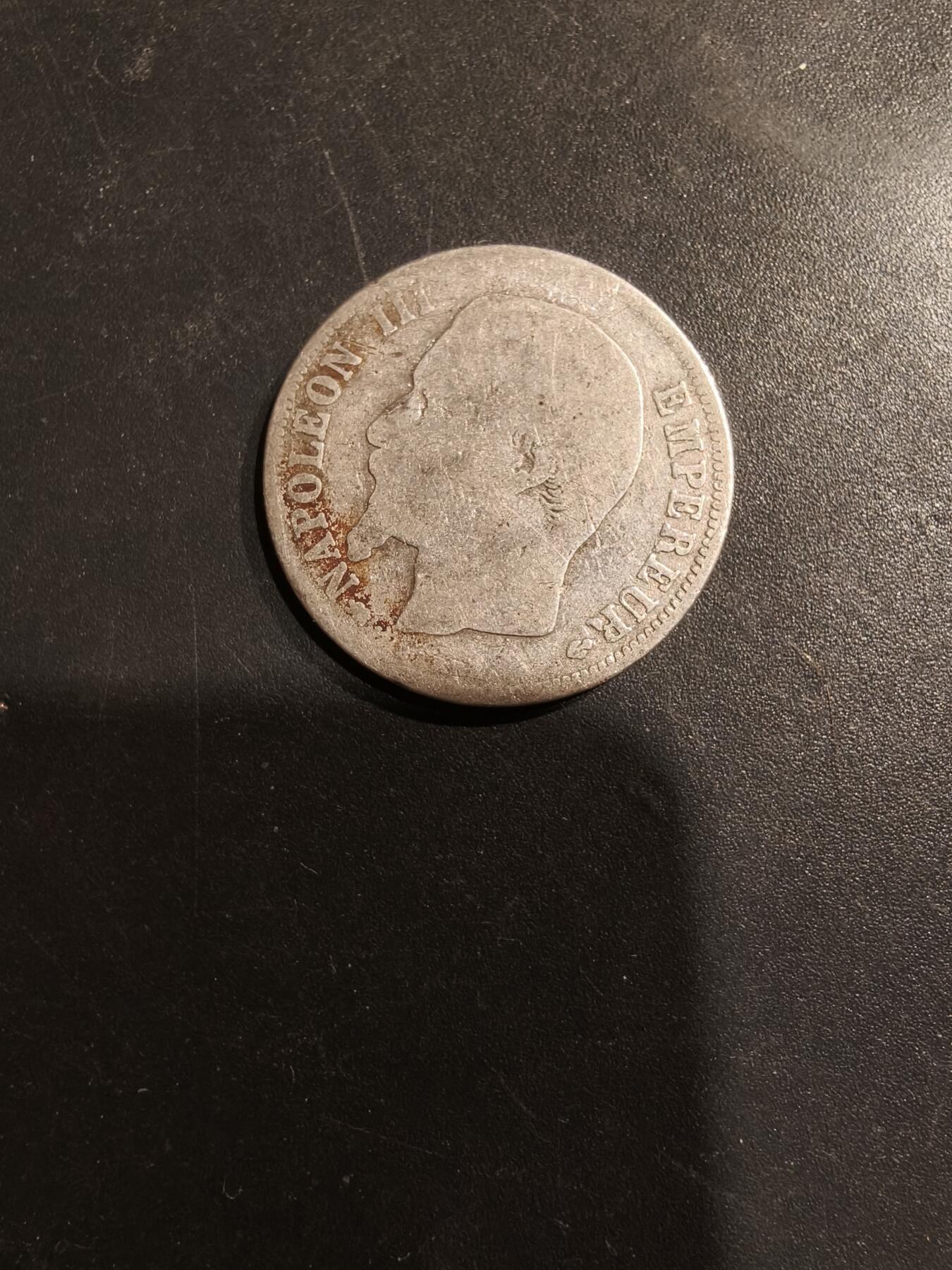 老王徽章第185期 法国拿破仑三世1856年1法郎银币    900银    4.7g