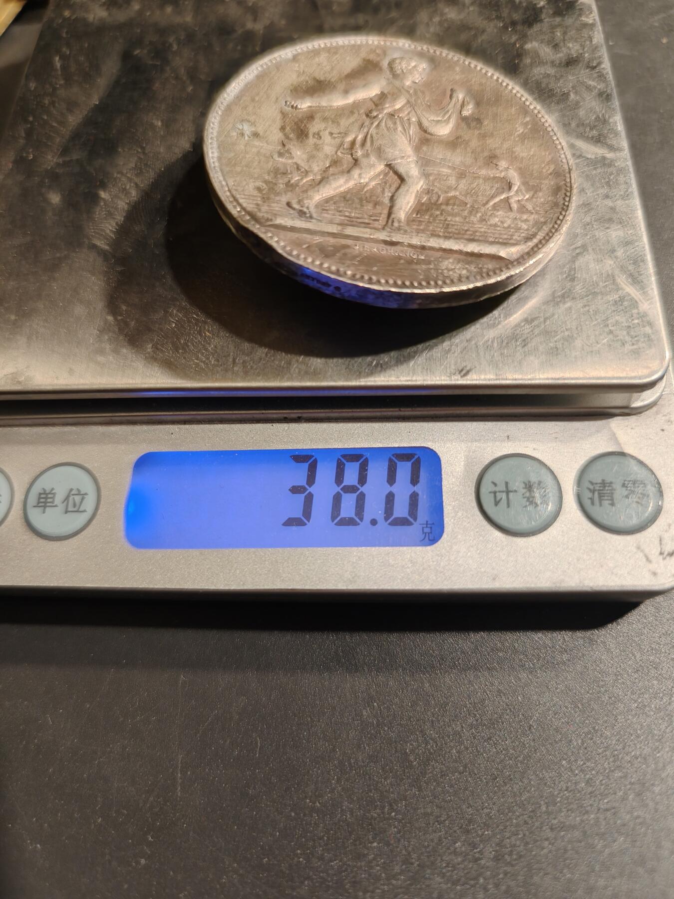 老王徽章第185期 法国播种女神单面镀银大铜章    直径45mm    重量38g