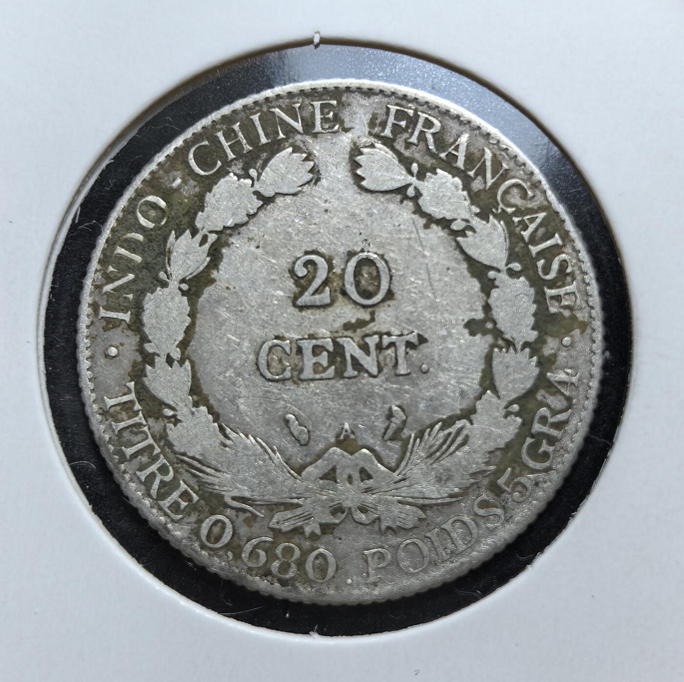 外国优质老铜币银币，正月十二晚九点倒数截拍，满百包邮可寄存，持续收拍 法属印度支那1923 年20 分银币，正面为法兰西坐像，背面标注 “INDO-CHINE FRANÇAISE”。它是法国殖民统治下的流通货币，见证了越南、老挝、柬埔寨等地的殖民贸易史。