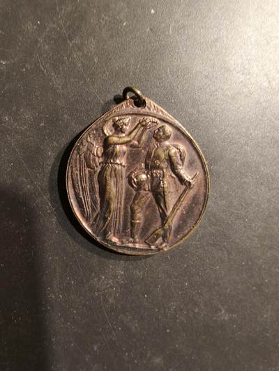 老王徽章第185期 - 德国一战魏玛老兵协会奖章    无绶带