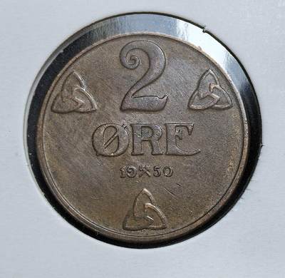 外国优质老铜币银币，正月十二晚九点倒数截拍，满百包邮可寄存，持续收拍 - 挪威1950年2欧尔铜币，正面为哈康七世花押与王冠，背面是面值与三曲腿纹。发行于二战后重建期，是挪威恢复货币主权、融合维京文化符号的流通辅币，见证了挪威战后经济与文化的复兴。