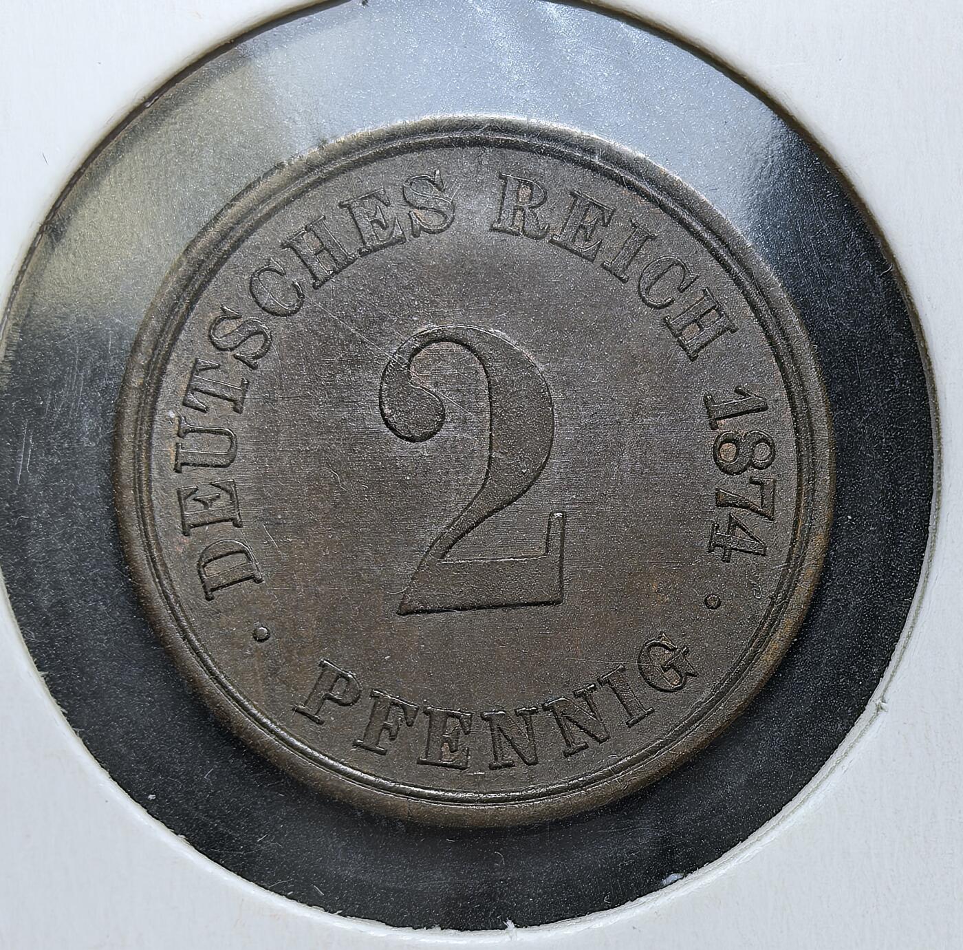 外国优质老铜币银币，正月十二晚九点倒数截拍，满百包邮可寄存，持续收拍 德意志帝国1874年2芬尼铜币A版，正面为帝国鹰徽，背面标注面值与年份。此币是德意志统一后首批帝国货币，取代各邦旧币，见证了德国从邦联走向统一帝国的货币体系整合。