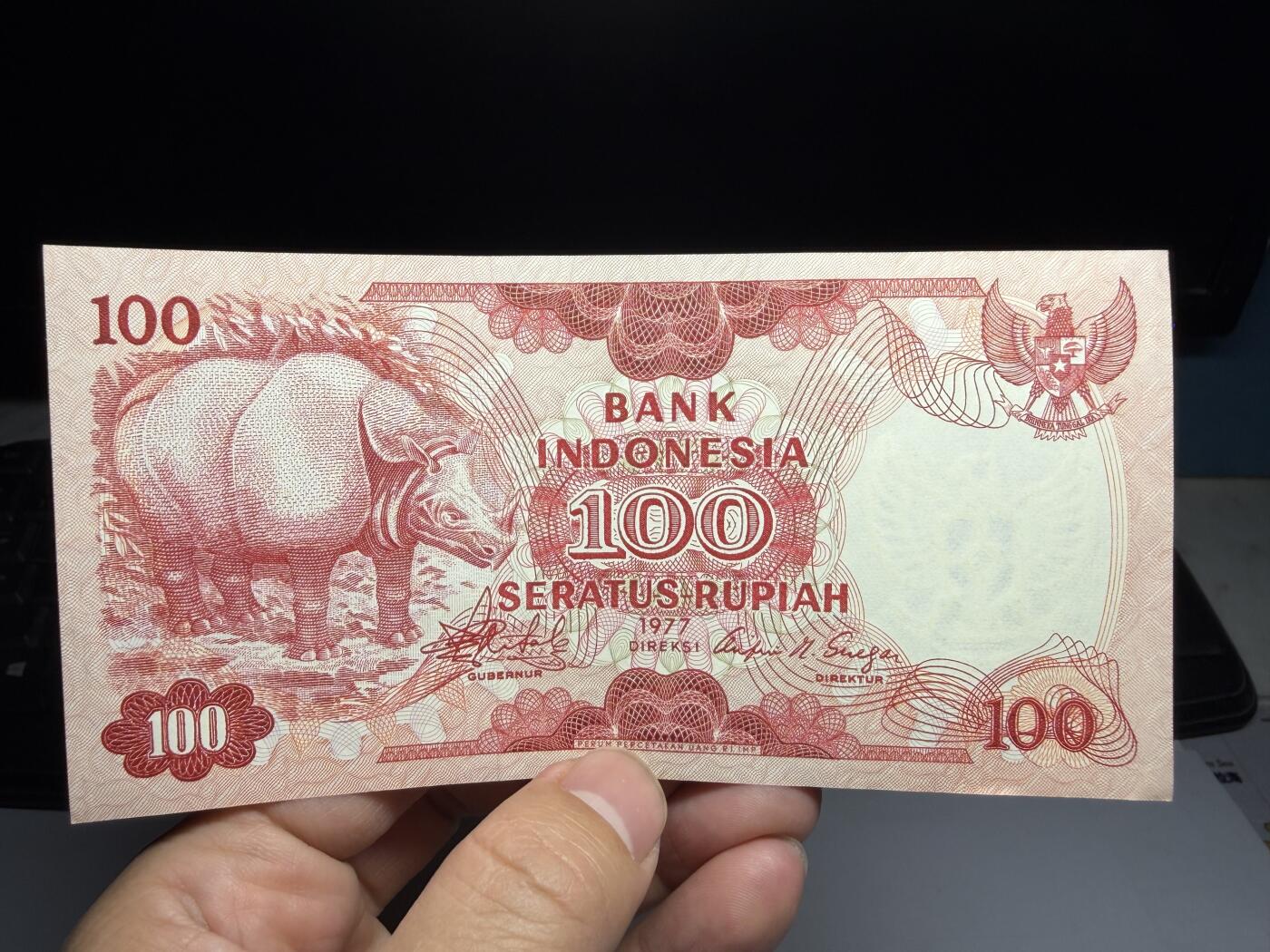 2026年集古藏今外币拍卖第二期-第10场—（总第310拍-纸币专场），本期拍完结算一次，发货时间2-3天，休息几天后继续新的一期拍卖。 1977年印尼100卢比