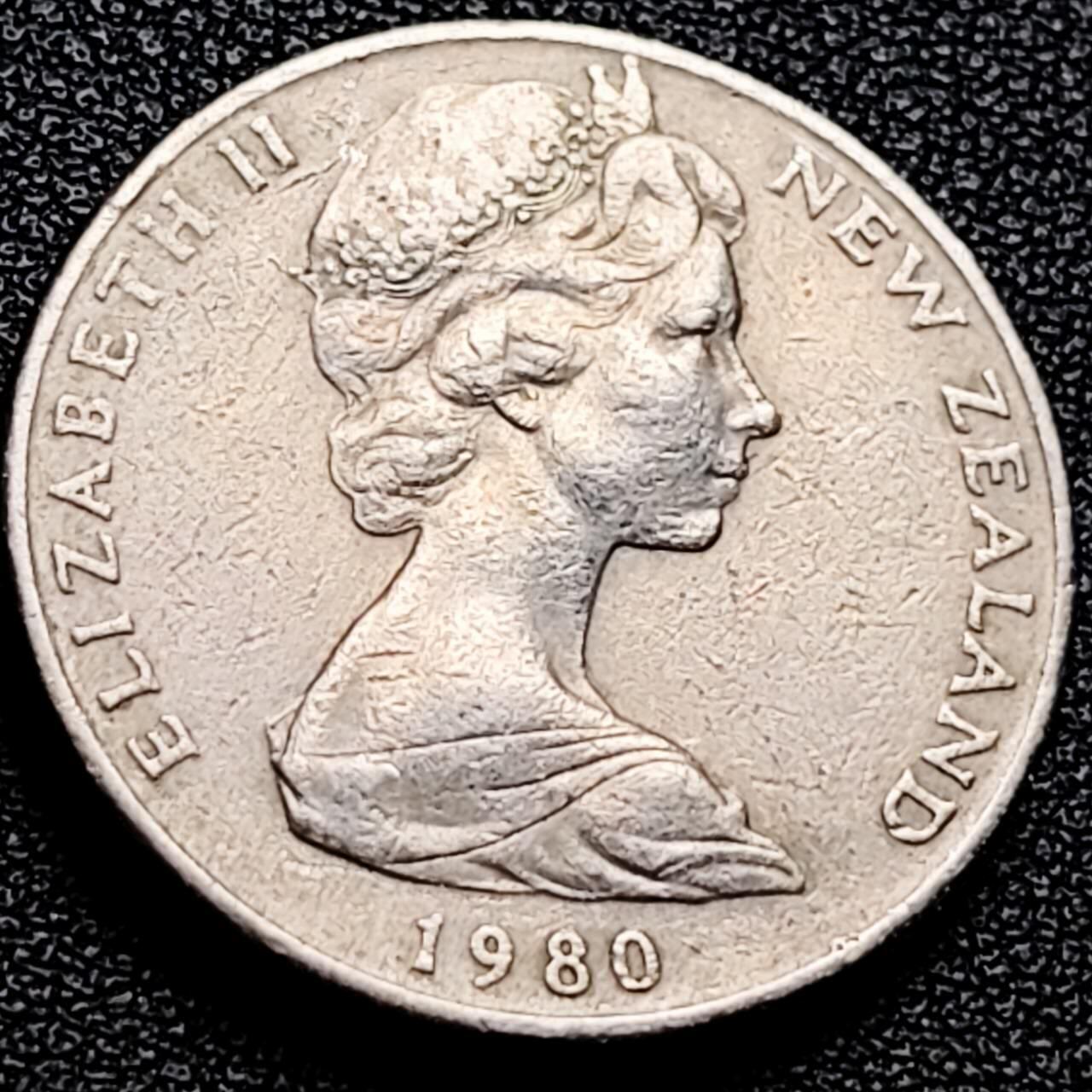 泉币菌-第202场-本场拍品多 请提前出价（正月十五统一发货） 。