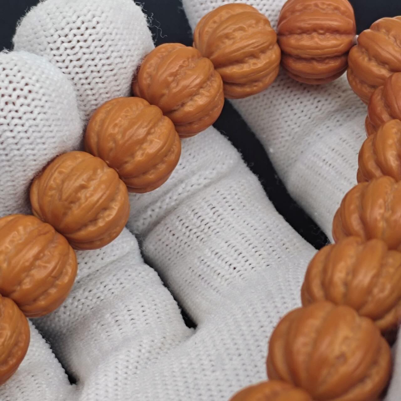 猴头精雕京八棱手串