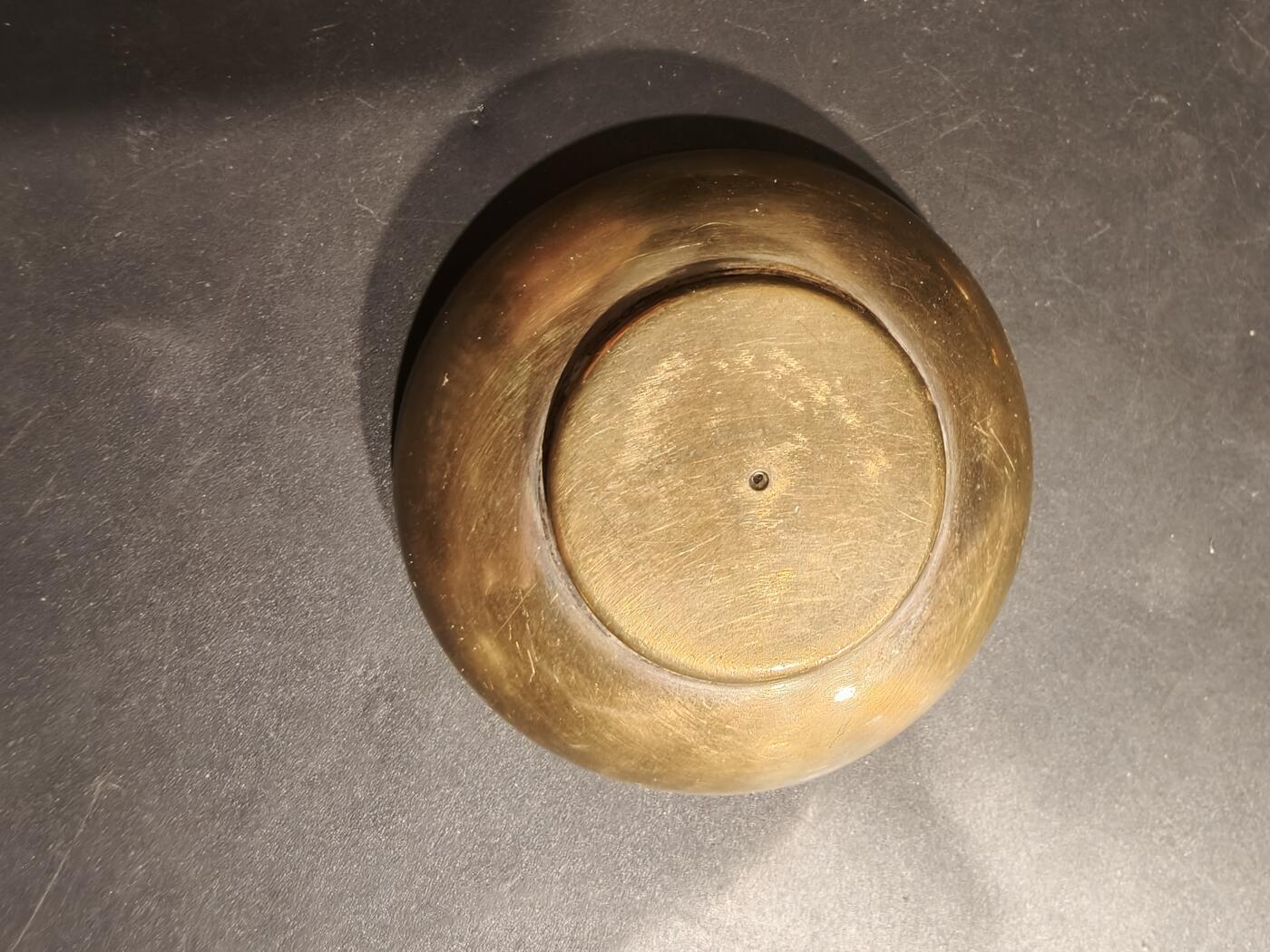 老王徽章第185期 法国装饰铜碗     直径60mm