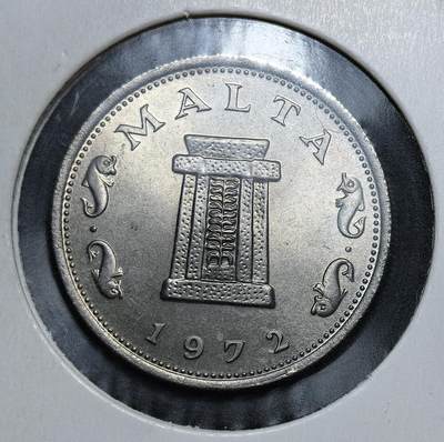 外国优质老铜币银币，正月十二晚九点倒数截拍，满百包邮可寄存，持续收拍 - 马耳他1972年5分，正面为面值与葡萄藤纹饰，背面是马耳他巨石神庙与海豚纹饰。此币是马耳他脱离英制货币、首次发行十进制里拉体系的核心辅币，见证其独立后货币主权的确立。